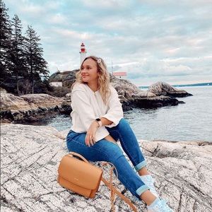 BRAND NEW PIXIE MOOD CROSSBODY ( COGNAC) CAUSEBOX